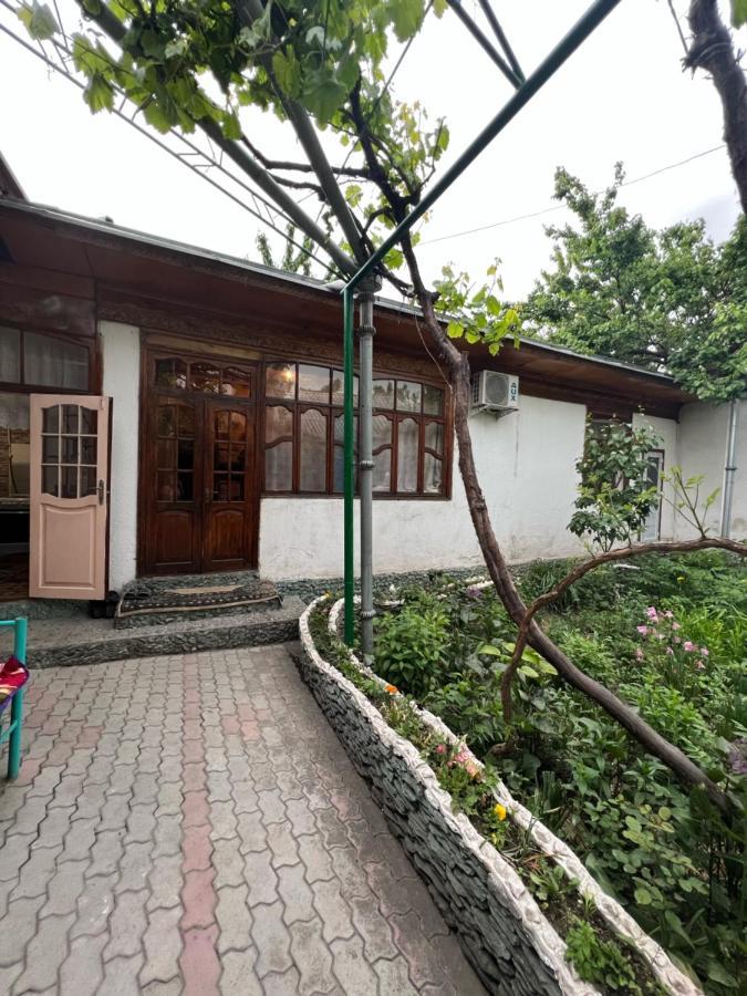 Lovely Home For You Osh Exterior foto