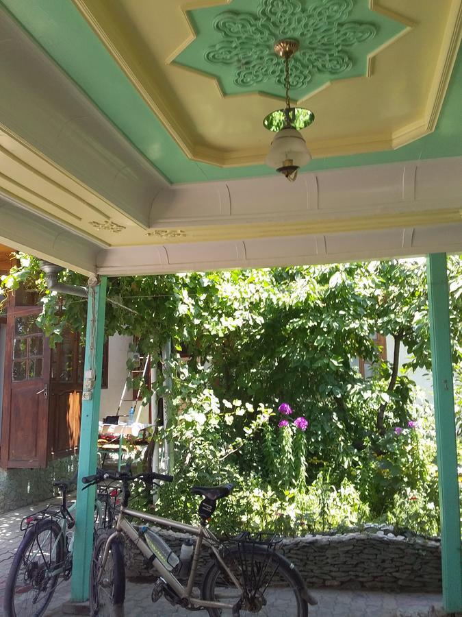 Lovely Home For You Osh Exterior foto